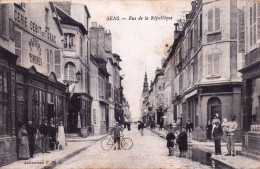 89 - Yonne -   SENS  - Rue De La République - Debit De Tabac - Sens