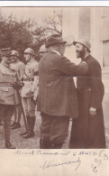 Verdun Mont Renaud (55 Meuse) Le Maréchal Joffre Remise De Médaille De La Croix De Guerre A Un Aumonier Le 6 Mai 1918 - Autres & Non Classés