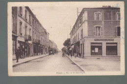 CP - 42 - Feurs - Rue De La République - Feurs