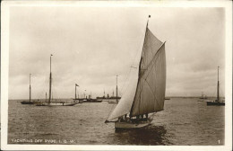 11193821 Ryde Isle Of Wight Yachting Off Ryde Isle Of Wight - Andere & Zonder Classificatie