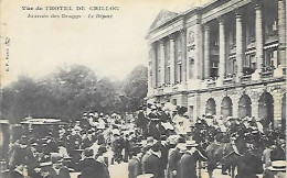 CPA Paris Vue De L'Hôtel De Crillon - Journée Des Draggs - Le Départ - Distretto: 08
