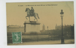 LYON - Le Monument De LOUIS XIV Sur La Place Bellecour (belle Carte Glacée) - Sonstige & Ohne Zuordnung