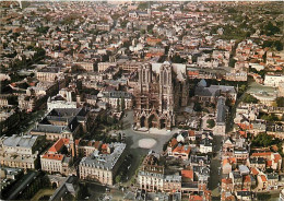 51 - Reims - Vue Générale Aérienne Vers La Cathédrale - CPM - Carte Neuve - Voir Scans Recto-Verso - Reims