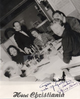 PHOTO ANCIENNE,73,SAVOIE,VAL D'ISERE,HOTEL CHRISTIANIA,DEDICACE MISS EUROPE,1955,SEMAINE INTERNATIONALE DE SKI,RARE - Lieux