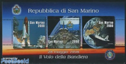 San Marino 1998 Flag In Space S/s, Mint NH, History - Transport - Flags - Space Exploration - Unused Stamps