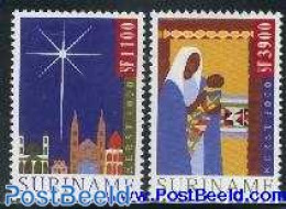 Suriname, Republic 2000 Christmas 2v, Mint NH, Religion - Christmas - Kerstmis