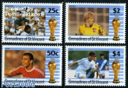 Saint Vincent & The Grenadines 1990 World Cup Football 4v, Mint NH, Sport - Football - St.Vincent & Grenadines