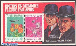 Gabon 1971 Flowers By Plane S/s, Mint NH, Nature - Transport - Flowers & Plants - Orchids - Helicopters - Aircraft & A.. - Nuevos