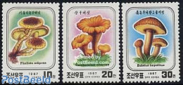 Korea, North 1987 Mushrooms 3v, Mint NH, Nature - Mushrooms - Champignons