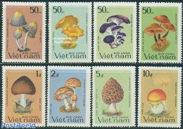 Vietnam 1983 Mushrooms 8v, Mint NH, Nature - Mushrooms - Paddestoelen