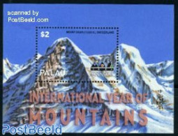 Palau 2002 Int. Mountain Year S/s, Mint NH, Sport - Mountains & Mountain Climbing - Climbing