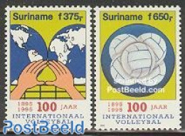 Suriname, Republic 1995 Volleyball 2v, Mint NH, Sport - Various - Volleyball - Maps - Voleibol