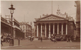 England - LONDON Royal Exchange And Bank Of England - Autres & Non Classés