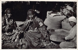 Syria - Women Smoking Hookah - REAL PHOTO - Publ. Unknown  - Syrien