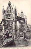 England - LONDON E.C. The Tower Bridge Looking North - Publisher Levy LL. 55 - Andere & Zonder Classificatie
