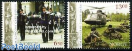 Norway 2006 Royal Garde 2v, Mint NH, History - Transport - Various - Militarism - Helicopters - Uniforms - Unused Stamps