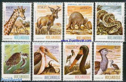 Mozambique 1981 Animals 8v, Mint NH, Nature - Animals (others & Mixed) - Birds - Giraffe - Reptiles - Snakes - Turtles - Mosambik