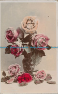 R004361 Roses In Vases. A. And G. Taylor. 1906 - Monde