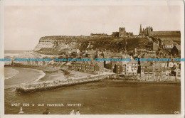 R003338 East Side And Old Harbour. Whitby. RP. 1932 - Monde