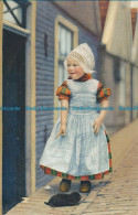 R004886 Old Postcard. Little Girl In National Costume. Photochromie - Monde