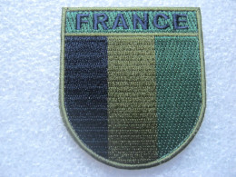 ECUSSON DE BRAS ARMEE FRANCAISE EN OPERATION (VARIANTE 4) SUR SCRATCH - Landmacht