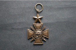 Médaille République Du Zaire Croix De Guerre - Other & Unclassified