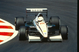 Dia0002/ DIA Foto Tyrrell Honda  Formel 1  Stefano Modena Autorennen  1991 - Cars