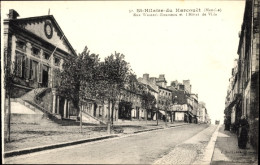 CPA Saint Hilaire Du Harcouët Manche, Rue Waldeck Rousseau Und Rathaus - Autres & Non Classés
