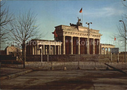 72576156 Berlin Brandenburger Tor Nach Dem 13. August 1961 Mauer Berlin - Autres & Non Classés