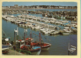 17. ROYAN – Le Port De Plaisance Avec Des Bateaux De Pêche (voir Scan Recto/verso) - Royan