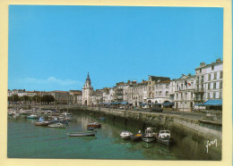 17. LA ROCHELLE – Une Partie Du Port Et Les Quais (animée / Bateaux) (voir Scan Recto/verso) - La Rochelle