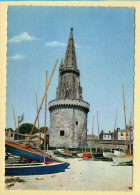 17. LA ROCHELLE – La Tour De La Lanterne Ou Tour Des Quatre Sergents (bateaux) CPSM (voir Scan Recto/verso) - La Rochelle