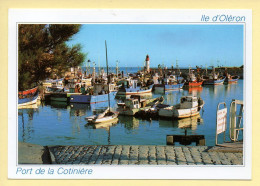 17. ILE D'OLERON / La Cotinière - Le Port Et Les Bateaux De Pêche (voir Scan Recto/verso) - Ile D'Oléron