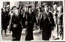 CPA Juliana Der Niederlande Mit Pfadfinderinnen, Buitenzorg, 1949 - Koninklijke Families