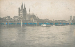 R004993 Old Postcard. City View From The River - Monde