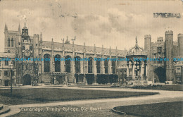 R003447 Cambridge. Trinity College. Old Court. 1916 - Monde