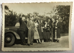 Photographie Ancienne Honfleur 1936 - Automobile Nombreux Personnages - Les Amis De L'opérette - Auto's