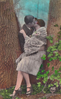 Couple Qui S'embrasse - Parejas