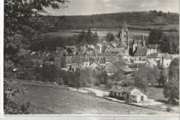 Saint-Seine-l'Abbaye (21) : Vue Aérienne Générale Au Niveau Du Quartier De L'ancienne Gare Et De L'église En 1960 GF. - Autres & Non Classés