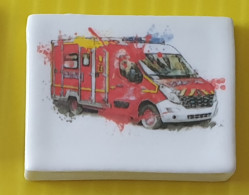 Fève Clamecy 2022 -  Pompiers Soldat Du Feu - Camion Ambulance    Sapeur Pompier - Personnages