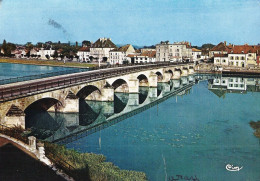 *CPM - 70- GRAY - Le Pont De Pierre Sur La Saône - Gray