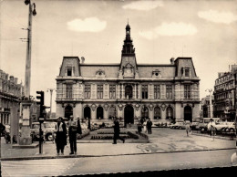 86 , Cpsm  POITIERS , L'Hotel De Ville , La Place Leclerc  (15239.V.24) - Poitiers