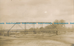 R005223 Old Postcard. Bridge Over The River - Monde