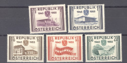 Autriche  :  Yv  845-49  Mi  1012-16  ** - Unused Stamps