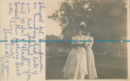 R005389 Old Postcard. Two Womens. 1907 - Welt