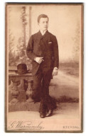 Fotografie G. Warminsky, Stendal, Schadewachten-Strasse 22, Portrait Junger Herr Im Anzug  - Personnes Anonymes