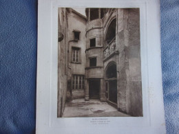 Planche 1910 MONTFERRAND MAISON D ADAM ET EVE COUR INTERIEURE HOTELS ET MAISONS XV ET XVIème Siècle - Art