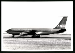 Fotografie Flugzeug Boeing 707, Passagierflugzeug Der Braniff International, Kennung N7076  - Luftfahrt