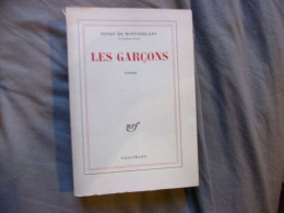 Les Garçons - 1801-1900