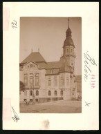 Fotografie Brück & Sohn Meissen, Ansicht Bilin, Strassenpartie Am Neuen Rathaus Mit Sparkasse  - Places